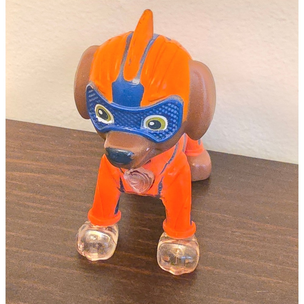 Paw Patrol Mighty Pups Super PAWs Zuma Light Up Action Figure Orange 80823AWK